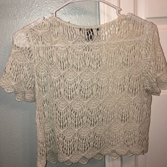 Cream fringe layering top - Picture 2 of 2